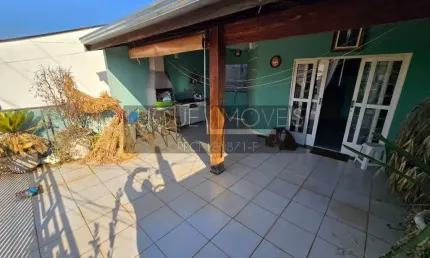 Casa com 3 quartos à venda no Jardim Hubert, Indaiatuba  por R$ 585.000