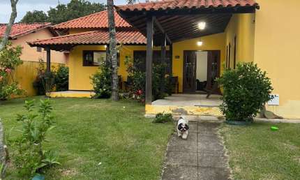VENDO CASA COM QUINTAL DENTRO DO CONDOMÍNIO ÁGUA DOCE