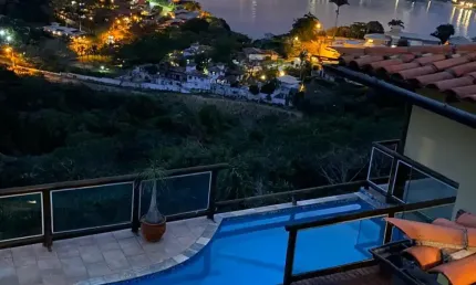 Casa com 8 quartos à venda na Praia Da Ferradura, Ferradura, Armação dos Búzios