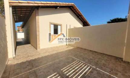 Casa com 2 quartos e espaço para piscina em Itanhaém.