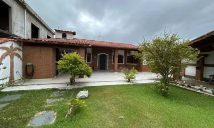 Casa com 2 quartos à venda na Praça Ângelo Guerra, 90, Jardim Lindomar, Itanhaém