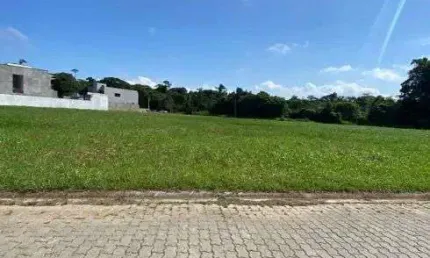 Terreno no condomínio Bosque Três Marias - R$ 300.000,00.