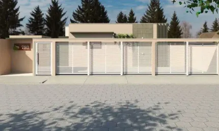 Casa com 2 quartos, piscina e área gourmet em Itanhaém.