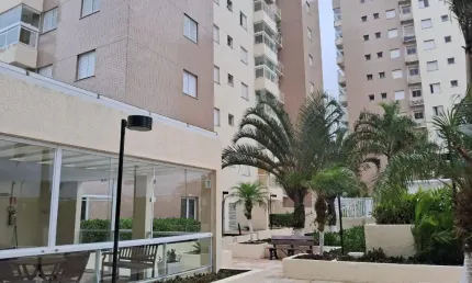 Apartamento com 2 quartos, piscina e área gourmet em itanhaém.