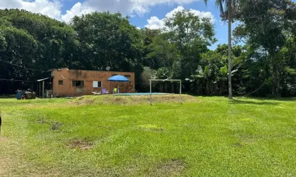 Chácara com piscina, 2 quartos e área gourmet em Itariri.