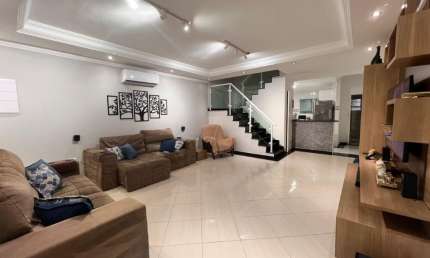 Casa com 3 quartos à venda na Rua Alcino Vicente Leal, 13644, Vila Caiçara, Praia Grande
