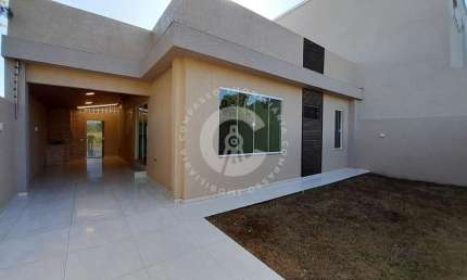 Casa para venda com 03 Dormitórios sendo 01 Suíte no Jardim Curitibano