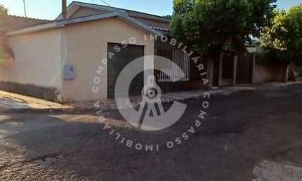 Casa com 3 dormitórios à venda,240.00 m , Profilurb I, FOZ DO IGUACU - PR