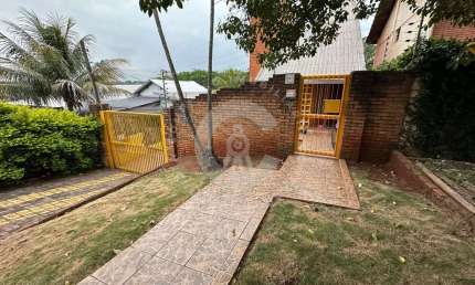 SOBRADO COM EXCELENTE LOCALIZAÇÃO, DE 287M  NO CENTRO DE FOZ DO IGUAÇU PR