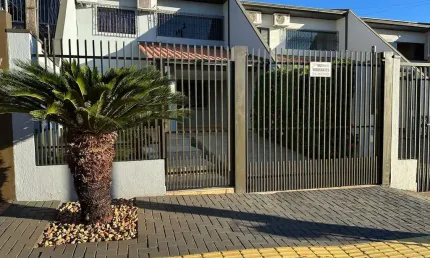Sobrado com 3 dormitórios para locação,171.00 m , FOZ DO IGUACU - PR