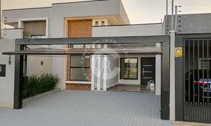 CASA A VENDA COM 01 SUITE   02 QUARTOS, SALA DE TV, LAVANDERIA COBERTA