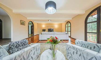 Casa com 3 quartos à venda na Vera Lucia  Vieira Bartenick, 561, Santa Cândida, Curitiba, 350 m2 por R$ 2.970.000