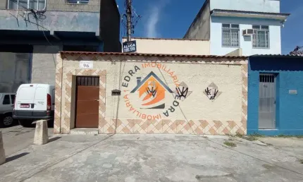 Casa em condomínio fechado com 1 quarto para alugar na Rua João Torquato, 96, Bonsucesso, Rio de Janeiro por R$ 700