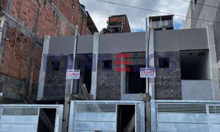 Imperdível sobrado à venda em São Paulo-SP, Parque Savoy City: 3 quartos, 1 suíte, 2 salas, 3 banheiros, 2 vagas, 125m²!