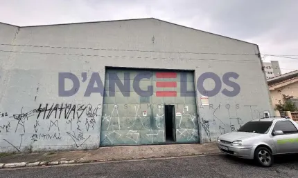 Galpão Comercial para Locação na Vila Carrão, São Paulo-SP: 1 Sala, 3 Banheiros, 550m² de Área.