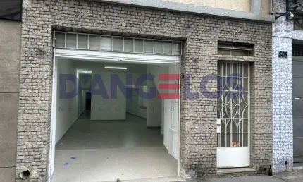 Excelente Salão + Galpão Comercial para Locação próximo ao Metrô Belém em São Paulo-SP: 2 Salas, 2 Banheiros, 370m² de Área