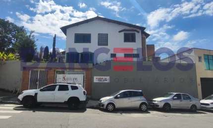 Sobrado Comercial de Alto Padrão na Vila Matilde - São Paulo-SP: 9 Salas, 4 Banheiros, 430m² de Área