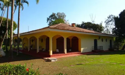 Chácara de luxo em condomínio exclusivo em Atibaia-SP, bairro Caetetuba: 11 quartos, 3 suítes, 2 salas, 14 banheiros, 3.000 m².