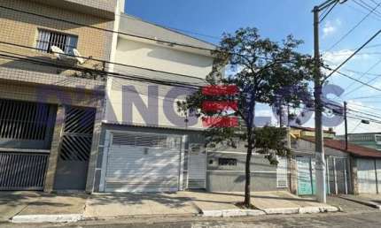 Lindo Sobrado em Condomínio Exclusivo em Artur Alvim, SP: 2 Quartos, 2 Suítes, Sala, Lavabo e 1 Vaga de Garagem!