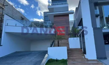 Imóvel de luxo em condomínio: Sobrado com 3 suítes e 4 vagas no Real Park Arujá - SP