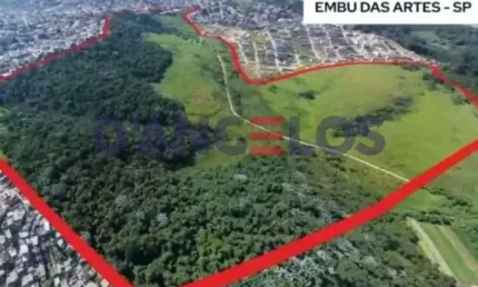 Terreno à venda em Embu das Artes-SP, bairro Jardim Ângela com 442.000,00 m² de área. Aproveite esta oportunidade!