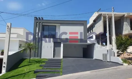 Luxuoso sobrado de alto padrão no Residencial Real Park, Arujá-SP: 4 quartos, 4 suítes, 2 salas, 5 banheiros, 2 vagas, 300 m².