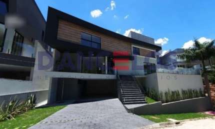 Excelente Sobrado em Condomínio de Luxo em Arujá-SP, 3 Suítes e 310m² - Oportunidade Única no Real Park!