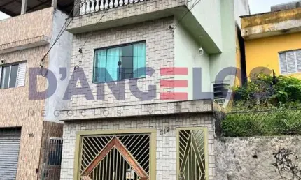 Sobrado à venda em São Paulo-SP, 2 quartos, 2 salas, 2 banheiros, 1 vaga, 158m² no Jardim Brasília - Zona Leste. Venha conferir!