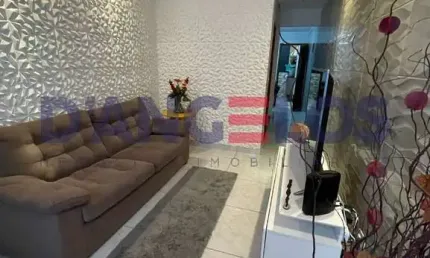 Sobrado à venda com 2 dormitórios e 1 suíte em condomínio fechado na região da Patriarca!!!!