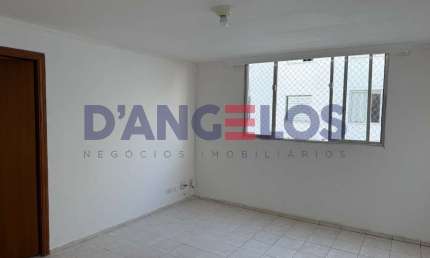 Apartamento para locação em Itaquera, São Paulo-SP: 3 quartos, 2 salas, 2 banheiros, 65m² de área.