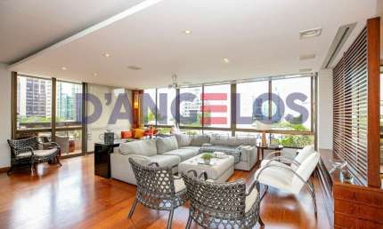 Apartamento para locação de alto padrão no Itaim Bibi, São Paulo-SP: 3 quartos, 3 suítes, 3 salas, 5 banheiros, 3 vagas de garagem e 225m² de área.