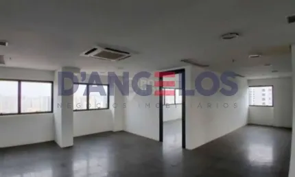 Locação de Sala Comercial de Alto Padrão em São Judas, SP - 2 Salas, 3 Banheiros, 5 Vagas - 200m² de Área