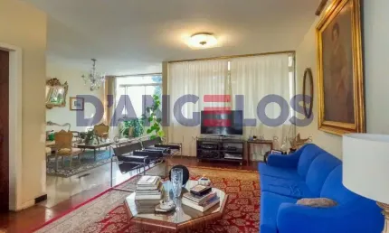 Imperdível Sobrado à Venda em São Paulo-SP, Belém! 4 Quartos, 2 Salas, 3 Banheiros, 3 Vagas, 400m² de Área!