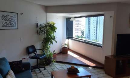 Edf. Príncipe de Gales - Apartamento no Bairro do Parnamirim com 147m², 3 quartos sendo 1 suíte por R$ 650MIL.