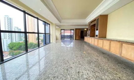 Apartamento no Bairro dos Aflitos com 4 quartos sendo 2 suítes com 201m² 4 vagas por R$ 995MIL.