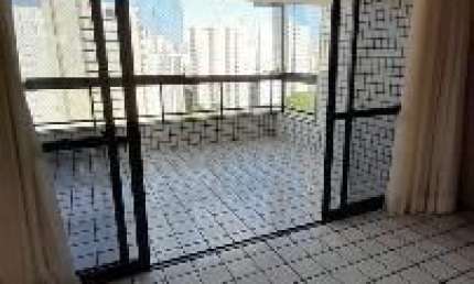 Edf. Tauros - Apartamento no Bairro do Parnamirim com 226m², 4 quartos sendo 2 suítes por R$ 1.300.000,00.
