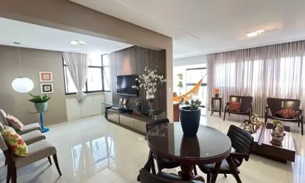Edf. Etienne - Apartamento no Bairro do Espinheiro com 157m², 3 quartos sendo 1 suíte por R$ 1.100.000,00.