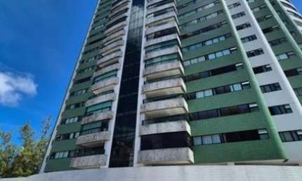 Edf. Vila Verde - Apartamento no Bairro de Casa Forte com 4 quartos sendo 3 suítes com 202m² por R$ 1.750.000,00.