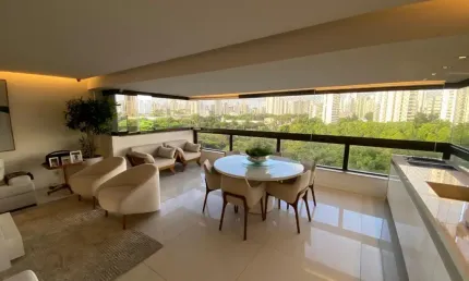 Edf. Residências da Beira Rio - Apartamento na Beira Rio com 4 quartos sendo 3 suítes com 270m² R$ 1.800.000,00.