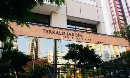 Apartamento com 3 dormitórios à venda, 74 m² por R$ 580.000,00 - Centro - Londrina/PR