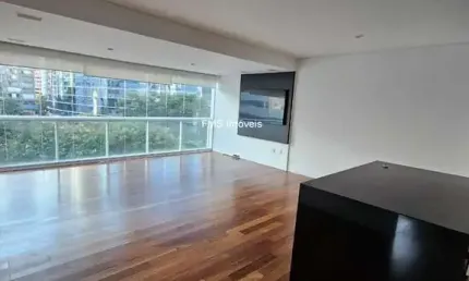 Apartamento no Itaim Bibi com 2 Quartos sendo 1 Suíte, 3 Banheiros, 2 Vagas.