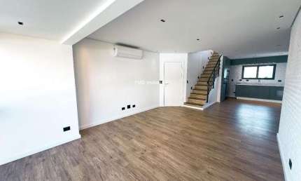 Vende-se Cobertura na Vila Andrade, com 3 Quartos sendo 1 Suíte, 4 Banheiros, 3 Vagas.