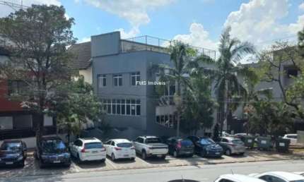 Prédio para alugar na Calçada Aldebarã, 19, Alphaville, Santana de Parnaíba
