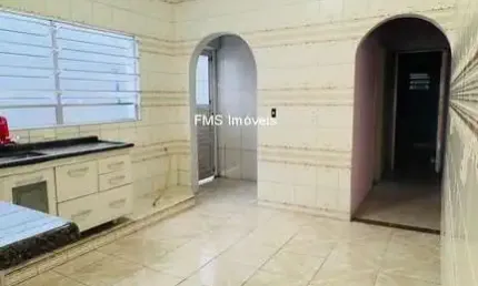 Imperdível oportunidade: Casa à venda na Guilhermina, Praia Grande-SP! 2 quartos, 1 sala, 2 banheiros, 1 vaga, 125m².