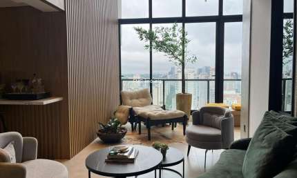 Cobertura Duplex à Venda na Vila Olímpia, com 3 quartos, 3 suítes, 3 salas, 6 banheiros, 3 vagas, 215m²