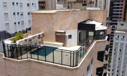 Cobertura À Venda em Perdizes com 3 quartos sendo 1 suíte, 3 vagas.