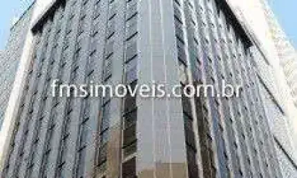 Conjunto comercial mobiliado com 286m² no Rio de Janeiro.