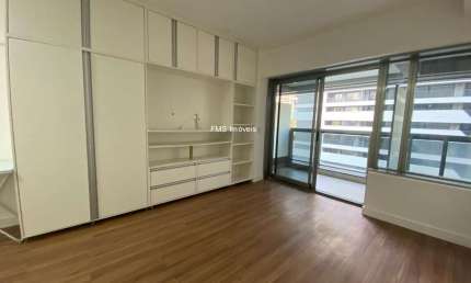 Apartamento para venda na República: 1 sala, 1 banheiro, 1 vaga de garagem determinada, 28m2 - São Paulo