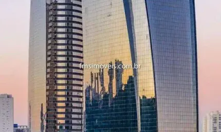 Conjunto comercial para locação em São Paulo - Chácara Santo Antônio: 2 banheiros, 4 vagas de garagem, 248,77m² de área!