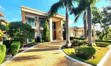 Luxuosa Casa de 4 Suítes em Condomínio de Alto Padrão em Tamboré, Santana de Parnaíba-SP - Imperdível!